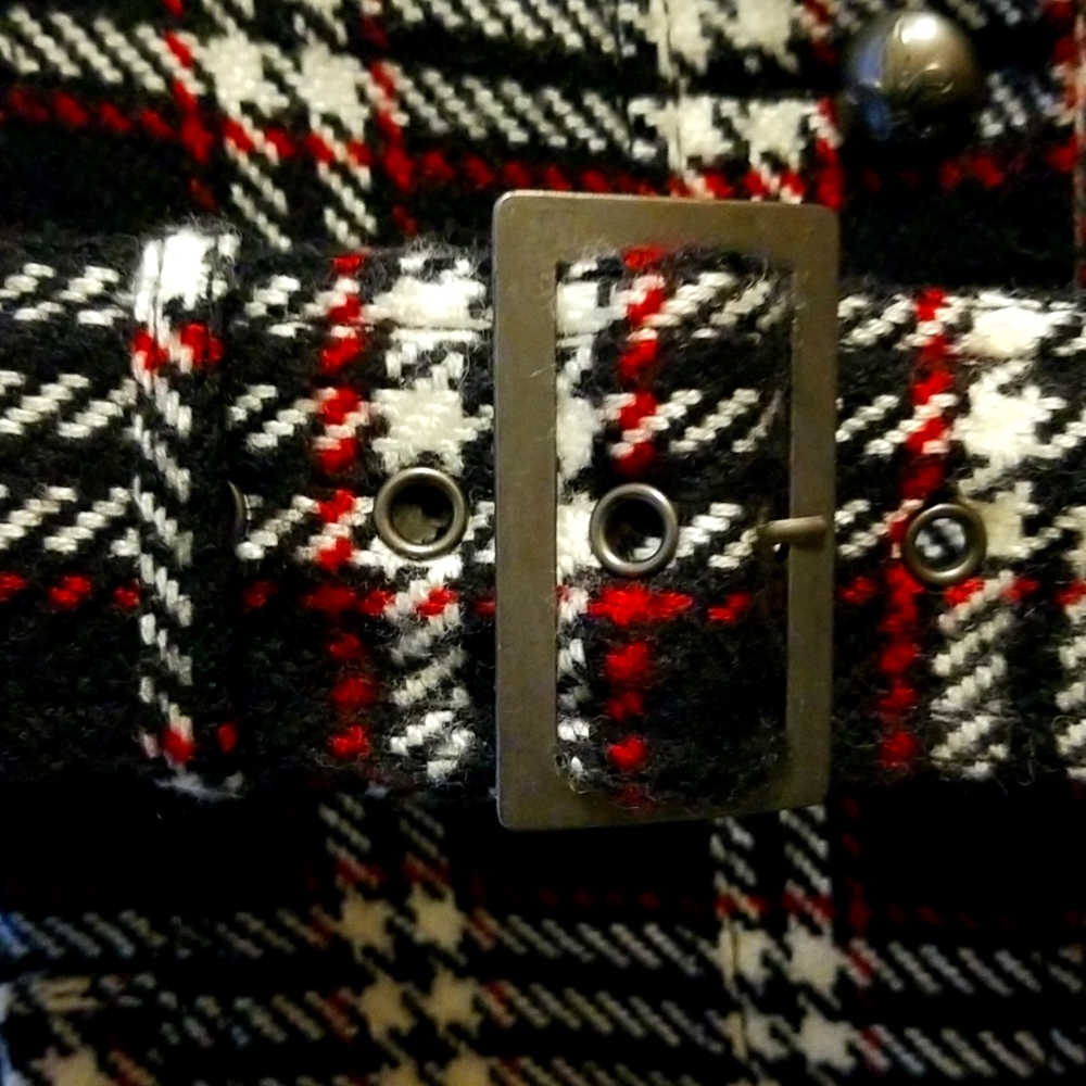 ❤️BB Dakota plaid peacoat!🖤 - Picture 4 of 5